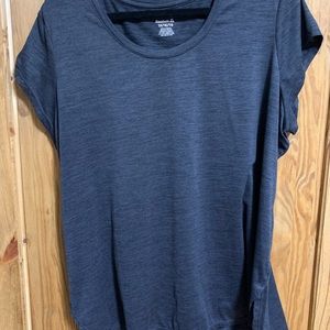 Reebok loose wear shirt